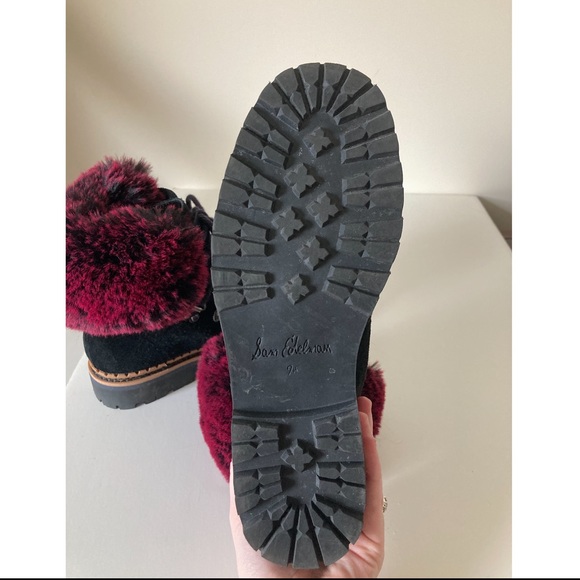 Sam Edelman Black Lace up ankle boots with red faux fur ankle trim size 7.5 - Picture 7 of 9